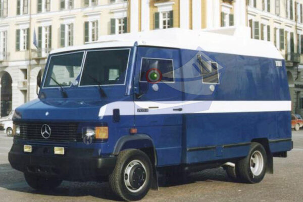 1990 MB 711D