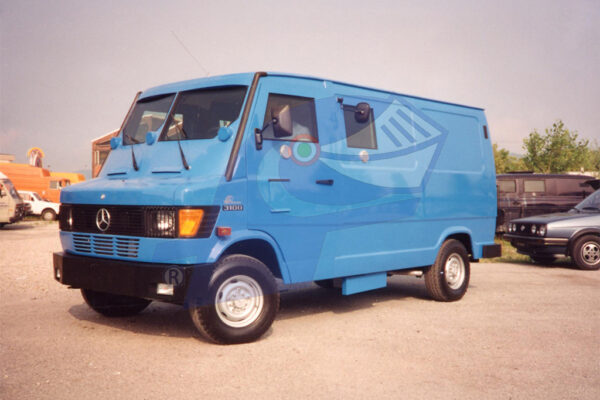1993 MB 310D
