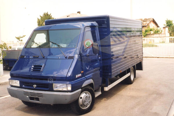 1997 RENAULT B120