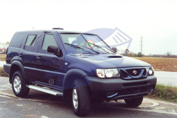 2000 NISSAN TERRANO