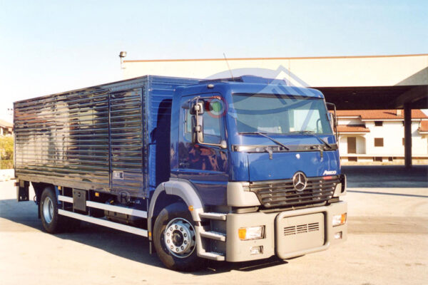 2001 MB ATEGO